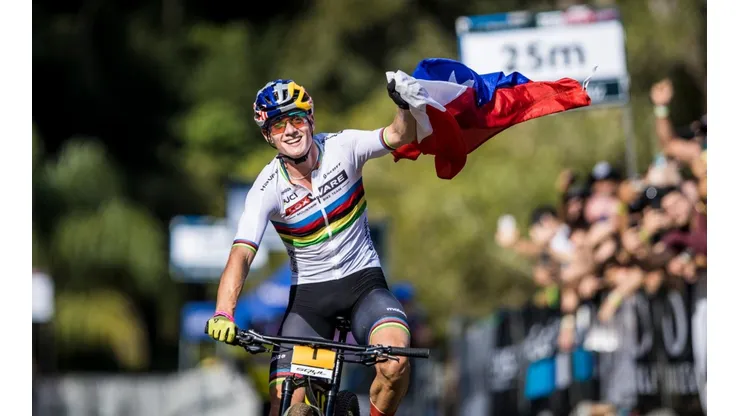 Martín Vidaurre la rompió en la Copa Mundial UCI de Cross Country en su primera jornada en Brasil.