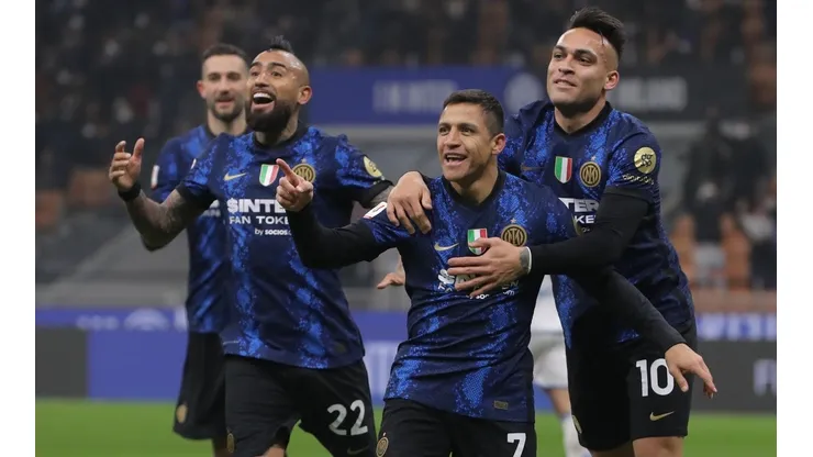 La Gazzetta empieza a despedir a Alexis y Vidal, pero apuesta por un adiós de calidad.