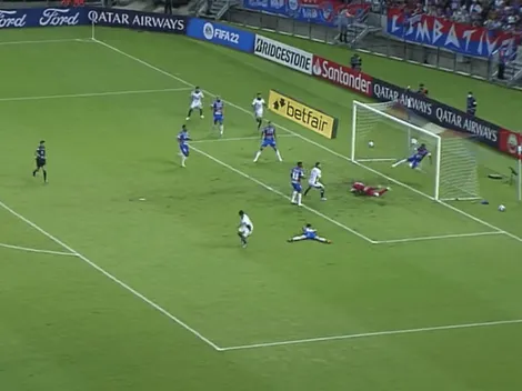 Fortaleza le saca de la línea el golazo a Solari y Colo Colo