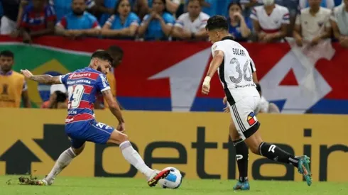 Video: Pablo Solari estira el marcador para Colo Colo en Brasil