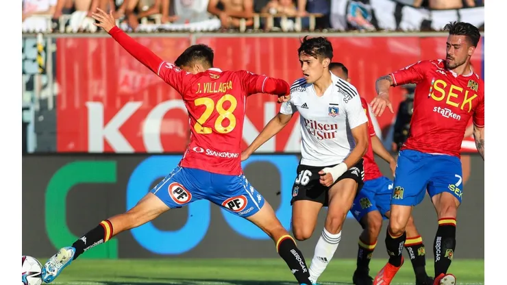 Colo Colo llega como líder del torneo.