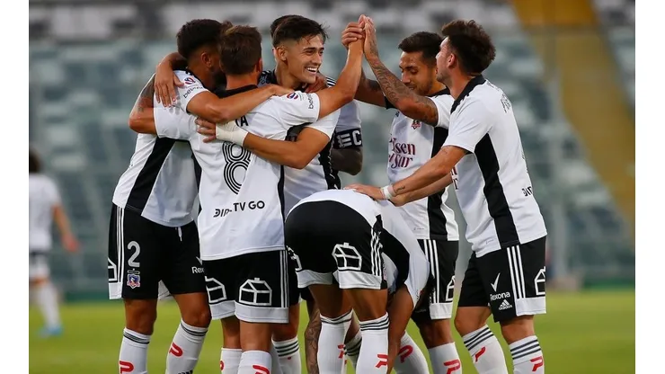 Colo Colo enfrenta a Fortaleza desde las 18 horas