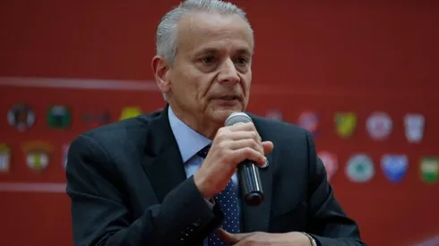 Javier Castrilli es despedido de la ANFP.