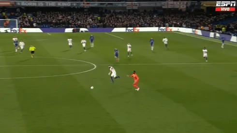 Edouard Mendy se mandó un error impresionante en Champions League.