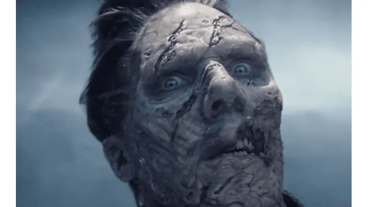 Stephen Strange en su versión zombie para el más reciente adelanto de Doctor Strange en el Multiverso de la Locura.