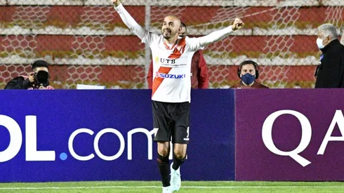 Marcos Riquelme fue la gran figura de la noche en La Paz.