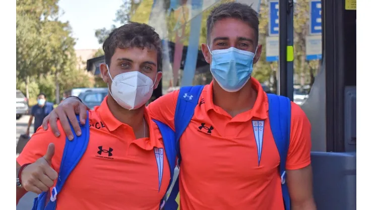 Universidad Católica ya viaja rumbo a Argentina para el debut en Libertadores