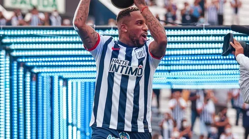 Jefferson Farfán será baja en Copa Libertadores y no estará ante Colo Colo