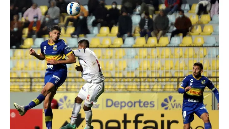 Everton luchó pero solo pudo rescatar un punto en su debut en Copa Sudamericana.