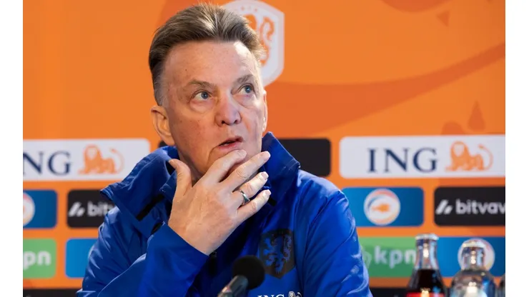 Louis van Gaal confesó que está en tratamiento por cáncer de próstata.