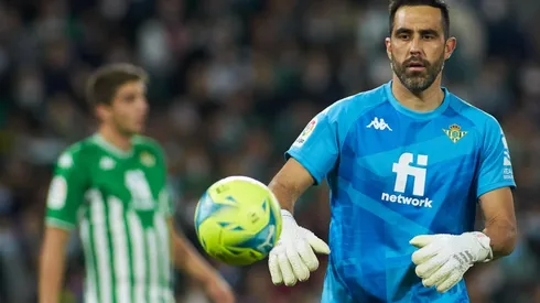 Claudio Bravo tuvo un correcto partido ante el Osasuna