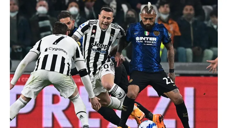 Hakan Calhanoglu anotó el gol del triunfo del Inter ante la Juve. Arturo Vidal entró en el final