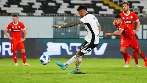 Juan Martín Lucero y el tercer penal errado por Colo Colo en lo que va del Campeonato Nacional.