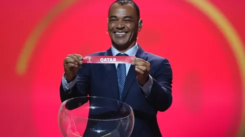 Cafú fue uno de los encargados de dar a conocer los destinos de las selecciones.