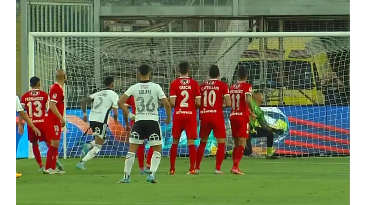 Golazo de Gabriel Costa contra La Calera para meter arriba a Colo Colo.
