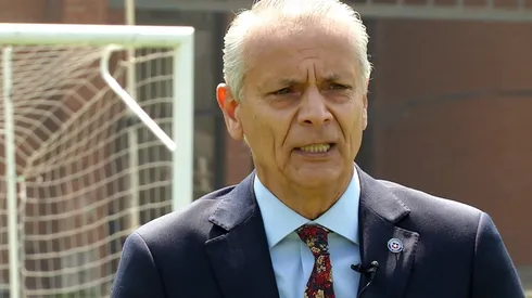 Javier Castrilli llegó a Chile con un notable currículum, pero ha estado muy lejos de elevar la calidad de los árbitros en nuestro fútbol