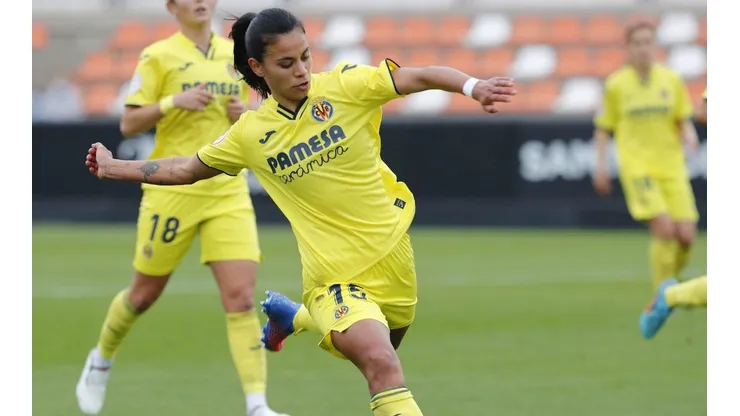 Gol de Pancha Lara en Villarreal no alcanza