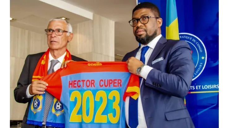 Cúper en su presentación como DT del Congo