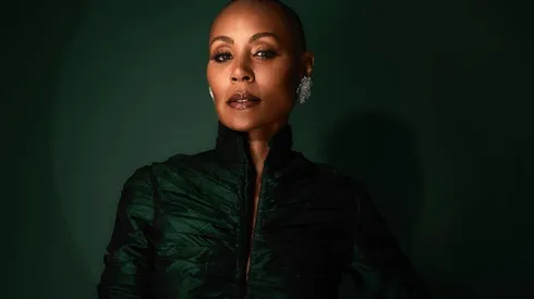 Jada Pinkett-Smith en el atuendo que vistió para los Oscar 2022, donde Will Smith ganó como Mejor Actor.