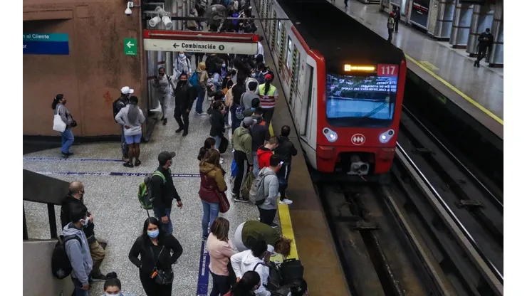 Conoce más sobre la red de Metro de Santiago en su cuenta de Twitter @metrodesantiago