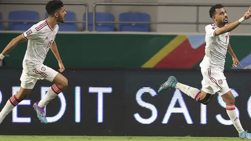 Emiratos Árabes enfrentando a Corea del Sur