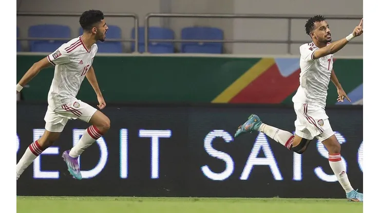Emiratos Árabes enfrentando a Corea del Sur