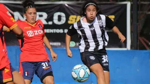 Panchi Olmos anota gol en El Porvenir y es elegida mejor jugadora