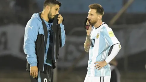 Luis Suárez y Lionel Messi tras un 0-0 bastante gris camino a Rusia 2018.