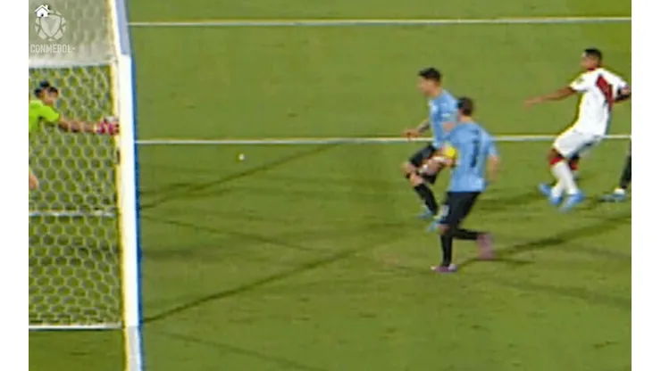 En Perú siguen acusando "cogoteo" y pionero del VAR asegura que se manipularon las imágenes para no cobrar el gol incaico ante Uruguay.
