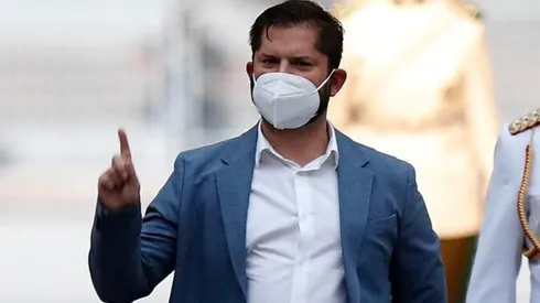 El presidente Gabriel Boric se reúne con los ministros y congresistas del oficialismo.