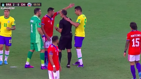 Bravo y Paulo Díaz con amarilla ante Brasil: no juegan ante Uruguay.