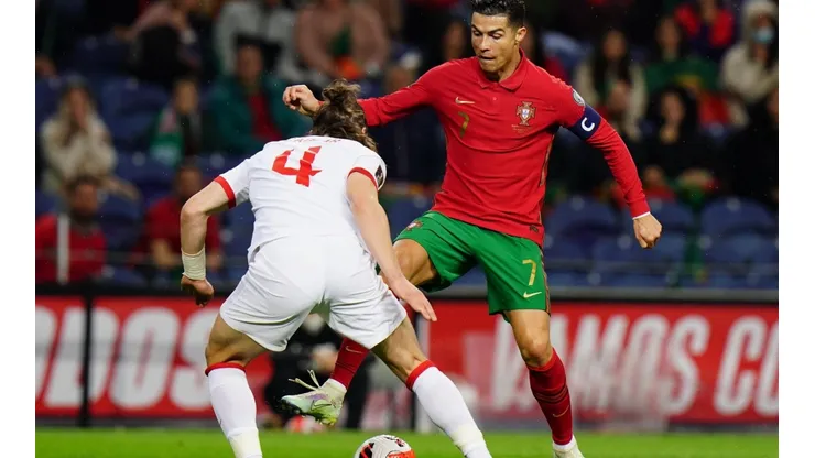 Cristiano Ronaldo sigue en carrera para anotarse en su último Mundial.