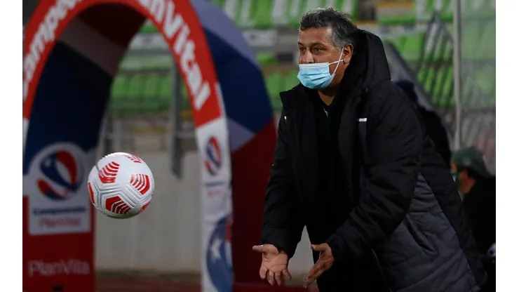 Ronald Fuentes se lanzó con todo contra dirigentes por el trato a los técnicos nacionales