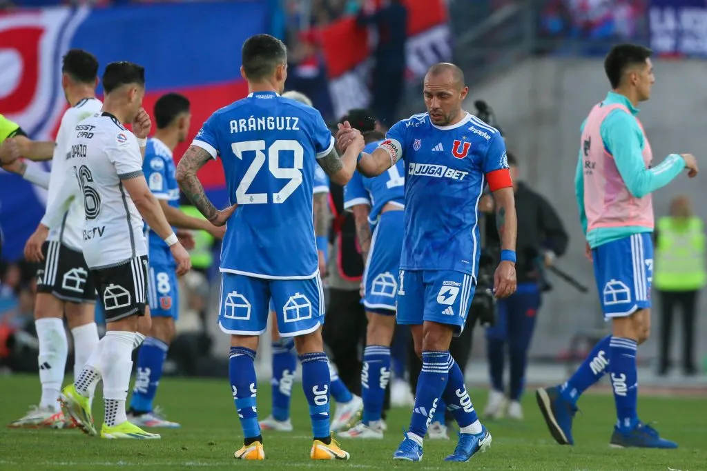 Marcelo Díaz dejó en claro que las dudas sobre el físico de Charles Aránguiz eran puro humo. Foto: Photosport.