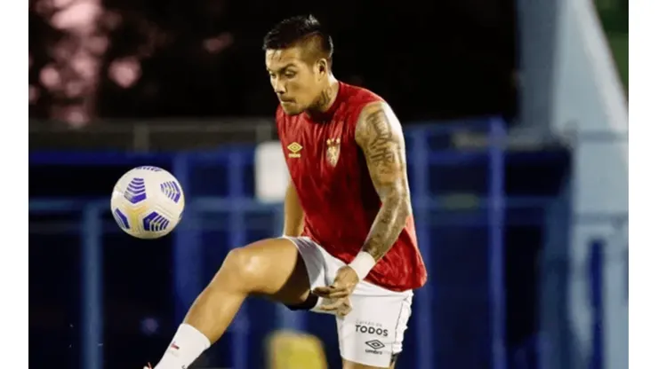 El delantero se toma con humor a quienes lo postulan para la selección.
