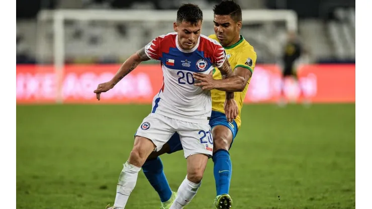 Charles Aránguiz será titular en la Roja
