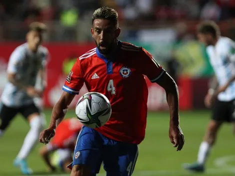 Mauricio Isla deja la grande con look a lo Arturo Vidal
