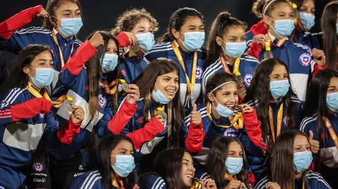 La Roja fem Sub 17 pasó de entrenar por computador y verse en modo online a fundirse en una celebración que las llevará el Mundial de India