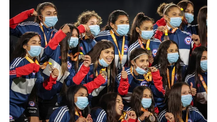 La Roja fem Sub 17 pasó de entrenar por computador y verse en modo online a fundirse en una celebración que las llevará el Mundial de India