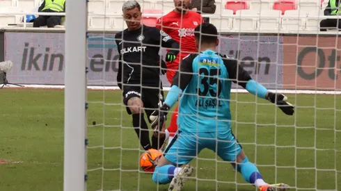 Rodríguez abrió la cuenta ante Altay que no supo aguantar el marcador