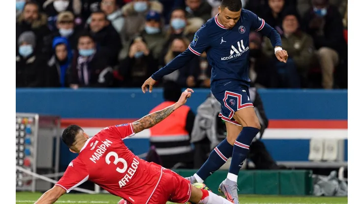 Maripán y el Mónaco buscarán detener el poderío del PSG en Francia.