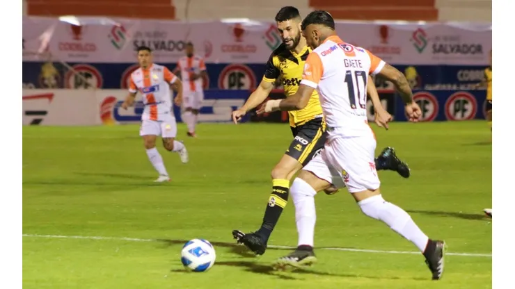 Cobresal hizo un gran trabajo para remontar la derrota ante Coquimbo Unido y llevarse tres puntos que le dan el liderato