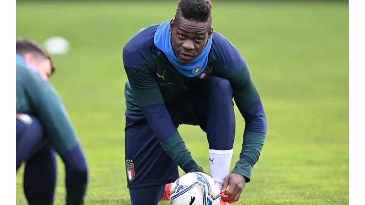 Mario Balotelli se queda sin la posibilidad de jugar el repechaje.