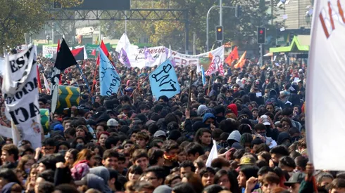 Marcha Confech para aumentar el monto de la Tarjeta Junaeb