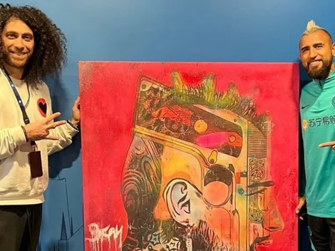 El King Vidal recibe de regalo un costoso cuadro