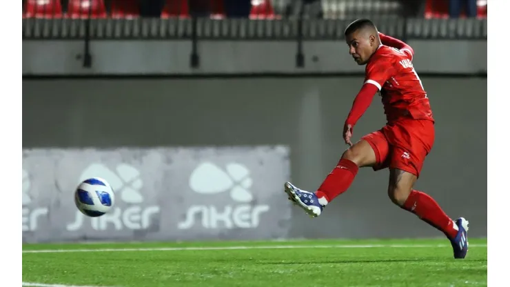 Esteban Valencia marcó el único gol con el que La Calera se abrazó por primera vez en lo que va de la actual temporada 2022.
