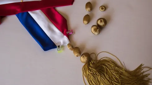 ¿Con qué banda asumirá Gabriel Boric?