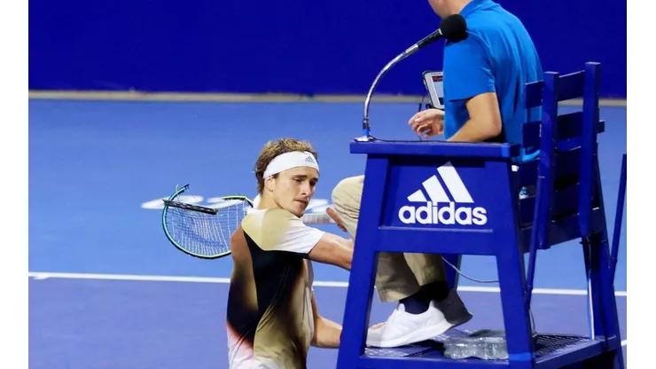 El momento en que Zverev ataca al juez de silla en Acapulco