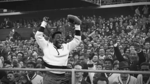 Pelé y la Roja del 62 son protagonistas en las 1.100 fotos inéditas del Mundial de Chile.