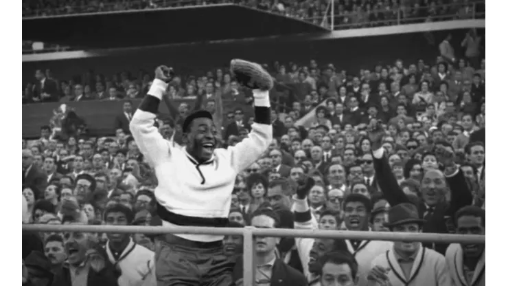 Pelé y la Roja del 62 son protagonistas en las 1.100 fotos inéditas del Mundial de Chile.
